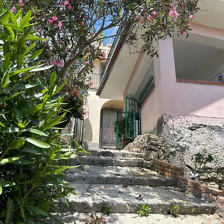 La Casa Del Borgo Cavallaro Сasa de vacaciones *